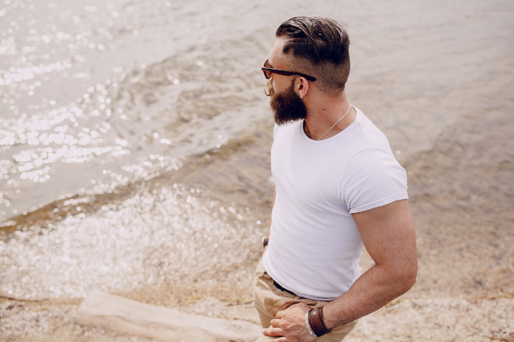 How to Grow a Beard by THE GROOMING JOURNAL